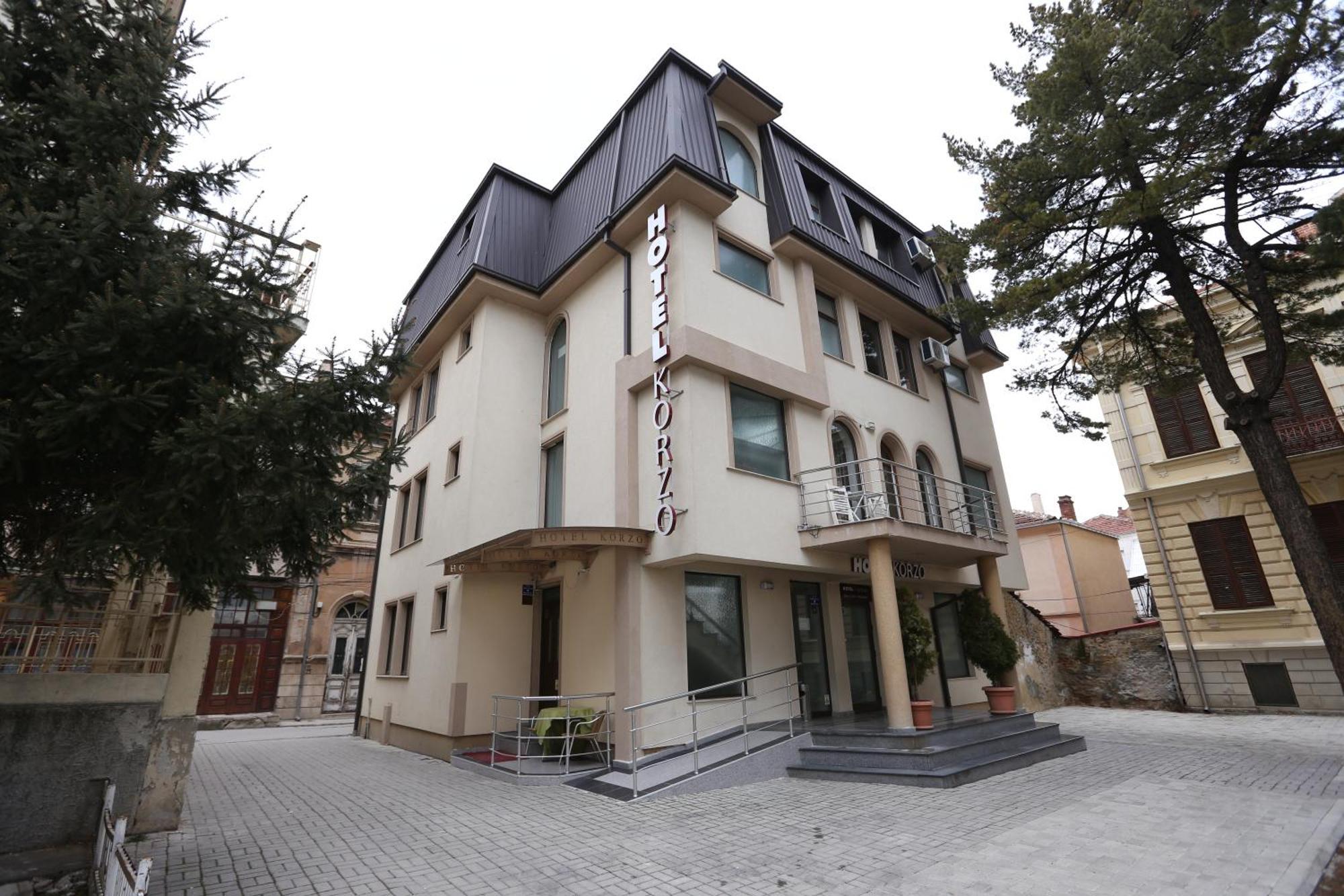 ביטולה Hotel Korzo מראה חיצוני תמונה