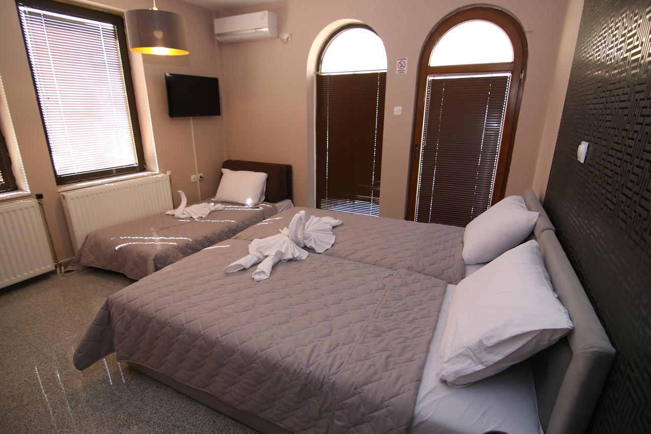 ביטולה Hotel Korzo מראה חיצוני תמונה