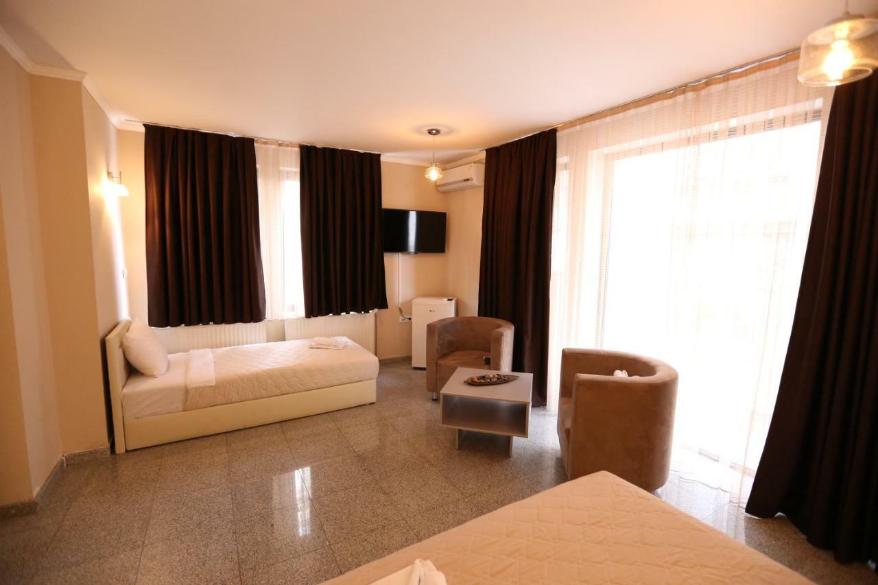 ביטולה Hotel Korzo מראה חיצוני תמונה